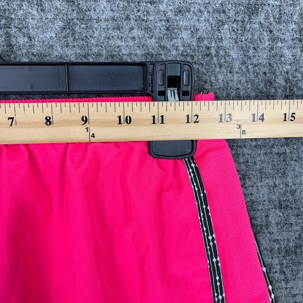 Nike Dri Fit Tempo Running Shorts Pink Black White Pattern Trim XS‎ Womens